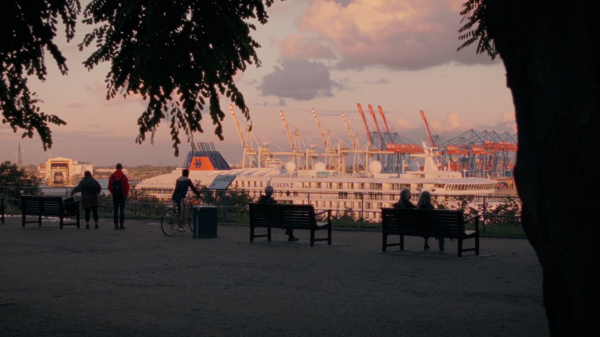 Islands in the City