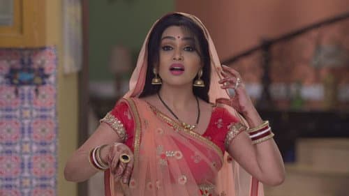 Vibhuti Steals From Tiwari's House
