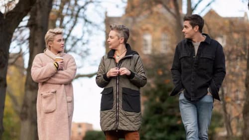 Florence Pugh's English Odyssey