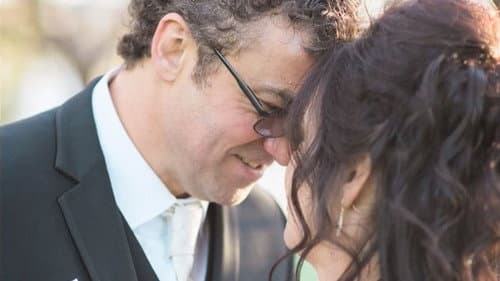 Modern Love: Love Without Sense