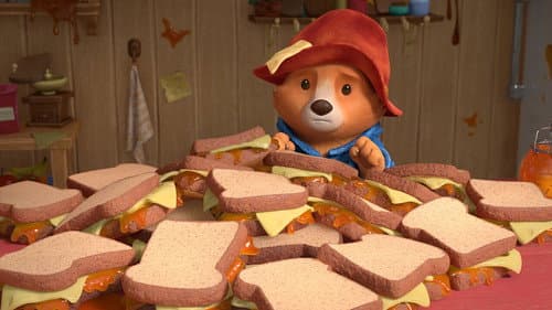 Paddington Runs the Cafe