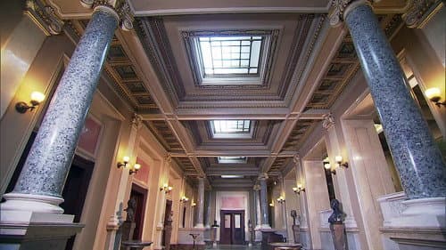 Small Lobby